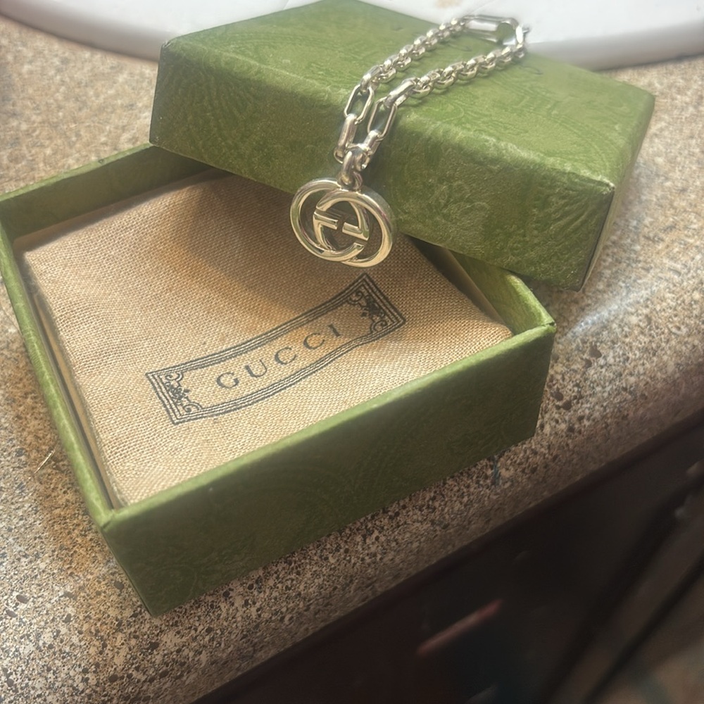 Authentic (Guaranteed or your money back!) Gucci bracelet!